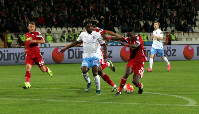 15-10/24/aa_picture_20151024_6613614_high