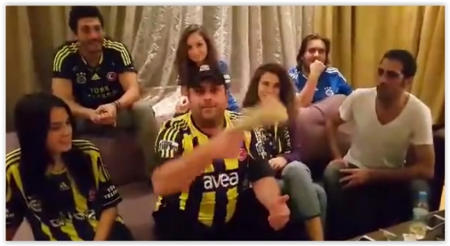 15-10/26/arabasini-fenerbahceye-yatiran-adam-konustu