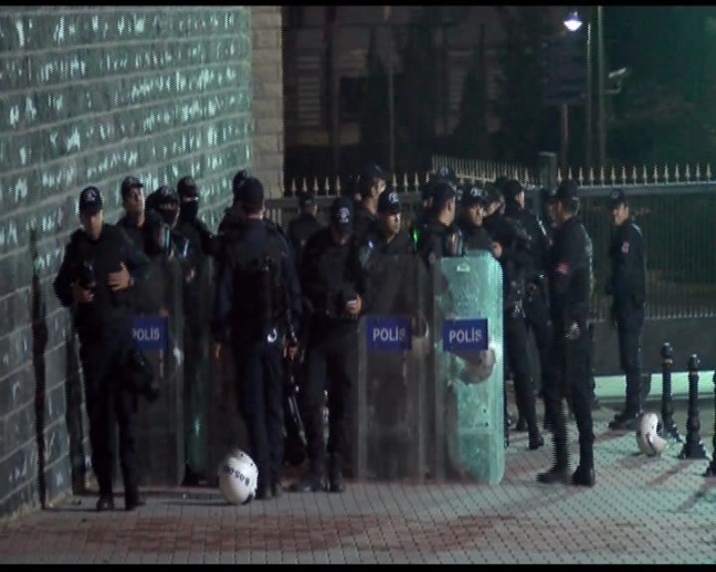 15-10/26/dilek-doganin-cenazesi-adli-tiptan-alindi_9455_dhaphoto1