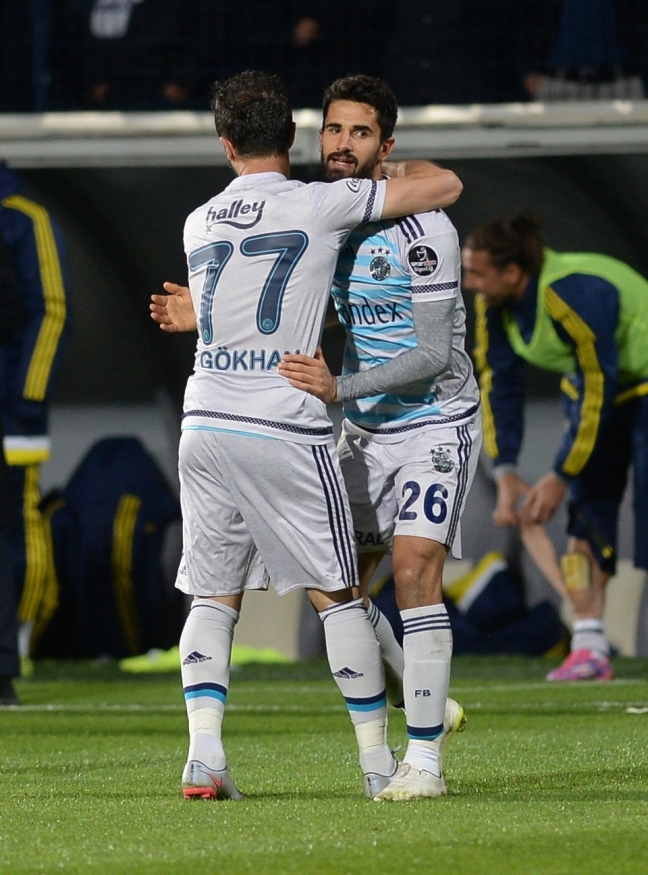 15-10/29/aa_picture_20151029_6662303_high