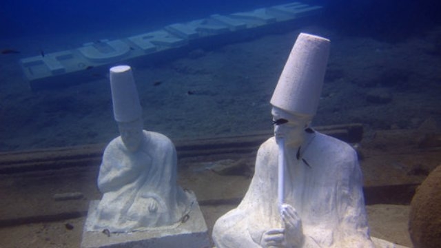 15-10/31/dalgiclar-110-heykeli-side-sualti-muzesi-ne-7469527_x_o