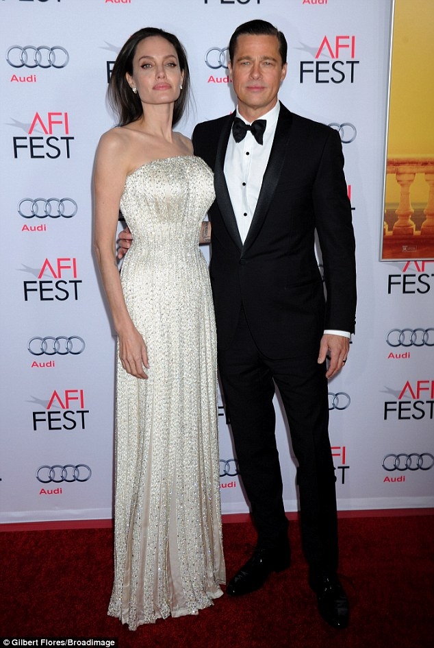 15-11/06/2e286e4800000578-0-image-a-25_1446781908469