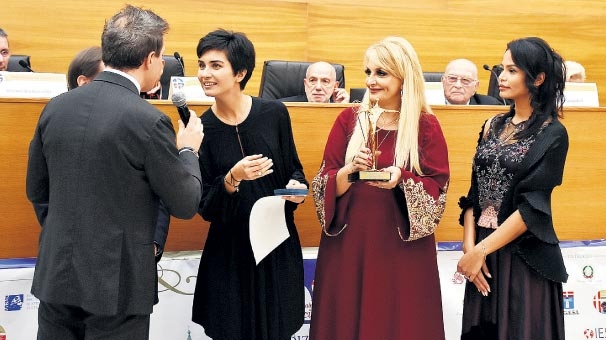 15-11/10/-turk-dizileri-icin-geliyorlar-6259029