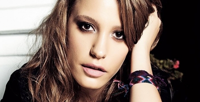 15-11/10/serenay-sarikaya