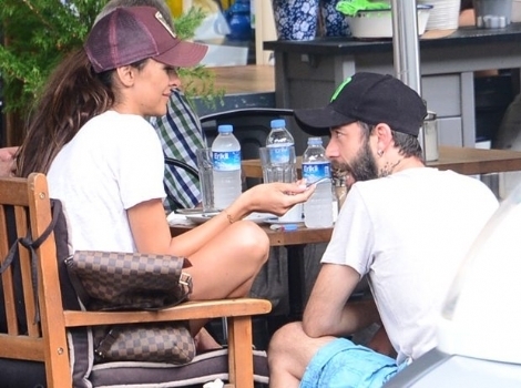 15-11/12/gamze-topuz-firat-topkorur-la-dudak-dudaga-7672621_4742_m