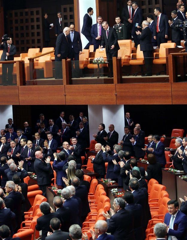 15-11/17/huwqd_1447772903_3486