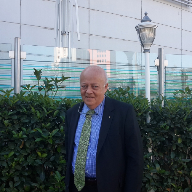 15-11/18/img_20151118_120500