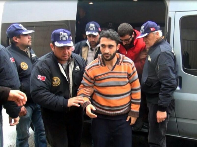 15-11/23/firat-cakiroglu-cinayeti-davasi-basliyor_9283_dhaphoto3