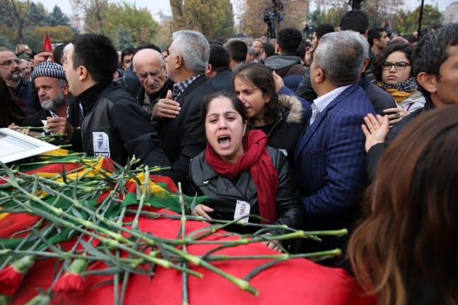 15-11/29/aa_picture_20151129_6926099_high