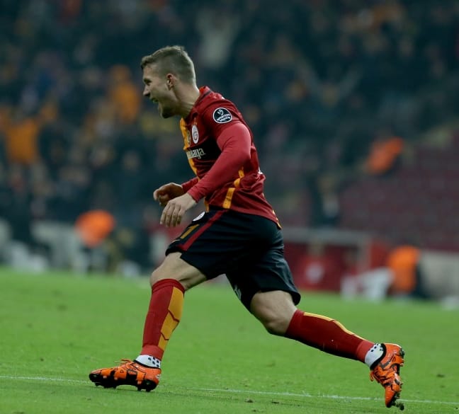 15-12/04/aa_picture_20151204_6978019_high