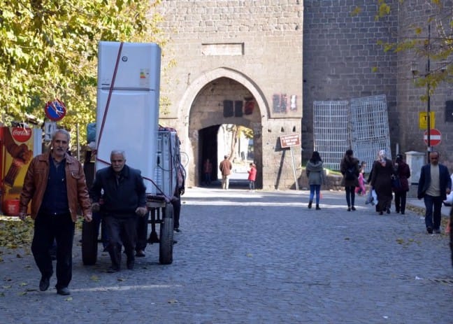 15-12/11/diyarbakri_5477