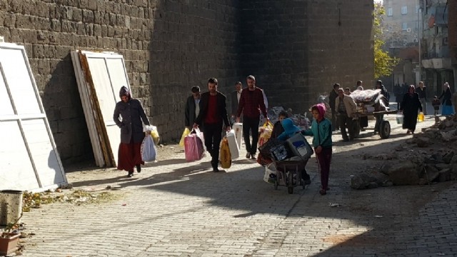 15-12/11/sur-da-yasak-kalkti-goc-basladi-7959610_490_m