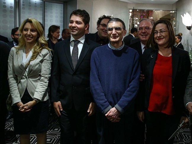 15-12/14/aa_picture_20151214_7056054_high