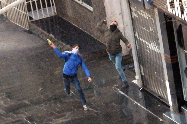 15-12/14/diyarbakirda-olaylar-cikti_5333_dhaphoto7