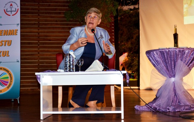 15-12/19/aa_picture_20151219_7092117_high