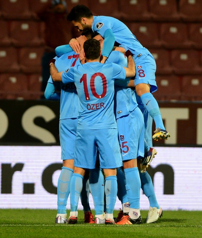 15-12/19/aa_picture_20151219_7096118_high