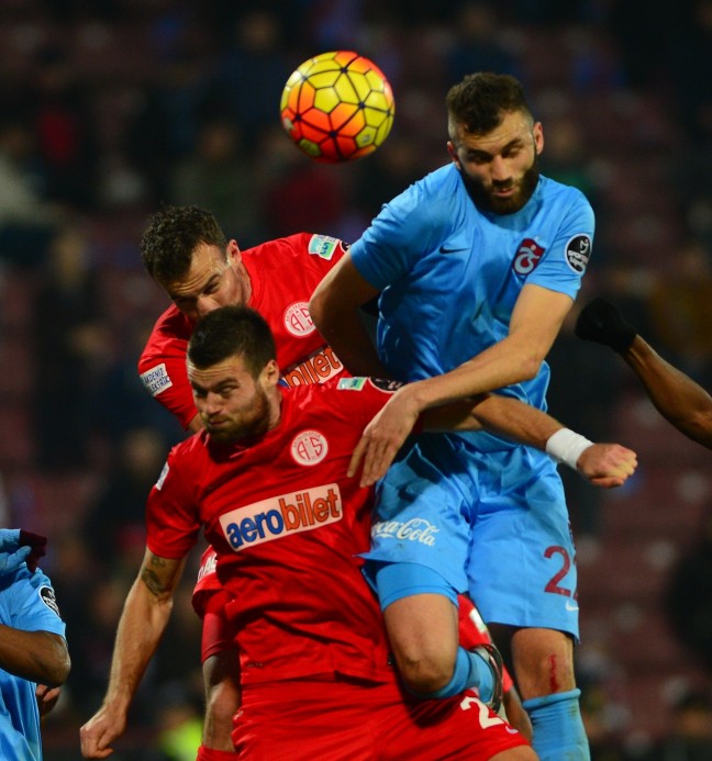 15-12/19/aa_picture_20151219_7096240_high