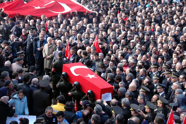 15-12/23/aa_picture_20151223_7123981_high-1