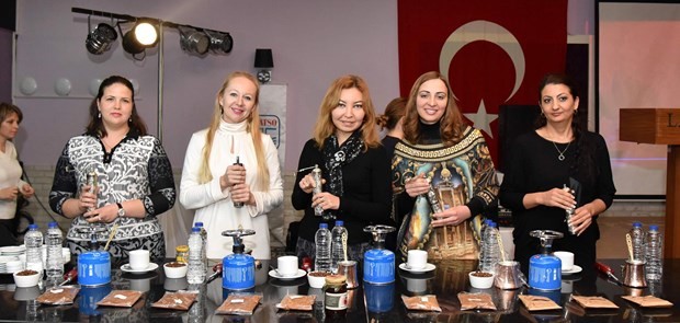 15-12/27/-hlahewvpv0mhsyzqu0bydw