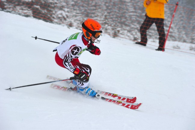 15-12/28/1451054265_akut_spor_kar_sporlari_kulub___avusturya_2010_05