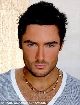 16-01/13/301e7f7d00000578-3396986-terrified_mr_iovane_said_he_had_no_idea_why_he_and_miss_clemens_-a-40_1452670772937