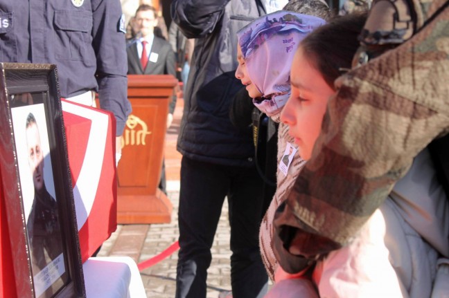 16-01/16/28318_feryattt