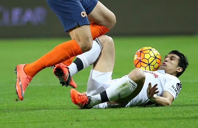 16-02/14/necip-1455475106