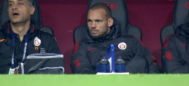 16-02/21/sneijder