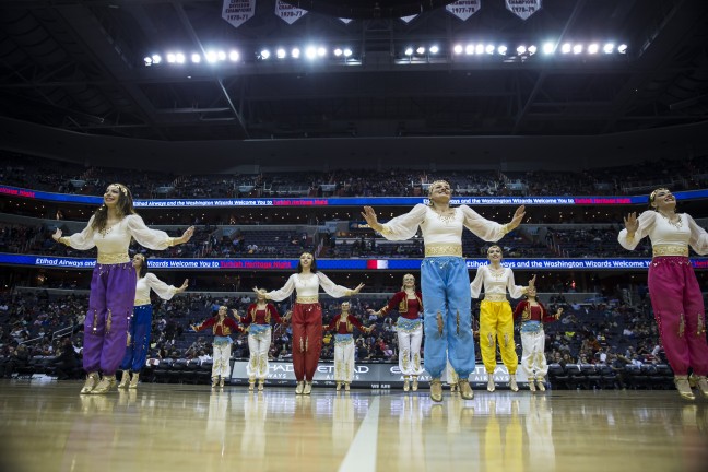 16-02/24/troll-reyiz