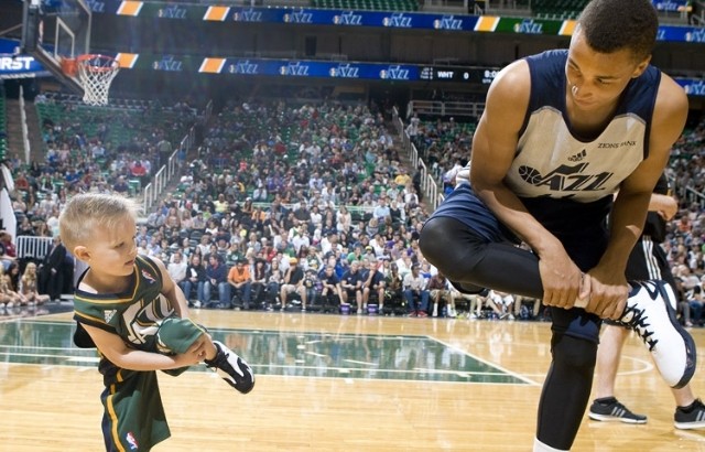 16-03/01/utah-jazz-in-tedavi-ettirdigi-jp-gibson-kanseri-8026816_241_m