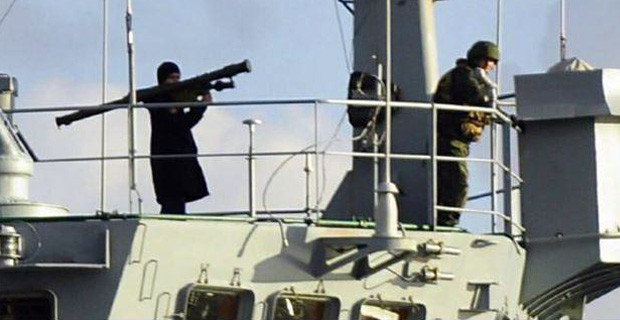 16-03/04/bakan-cavusoglu-fuzeli-asker-durusu-provokasyon-7943901_741_m