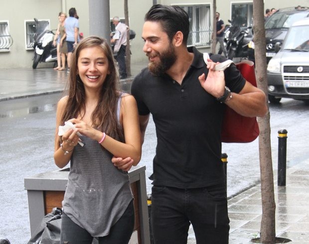 16-03/16/kadir-dogulu-ile-neslihan-atagul-nisanlandi-1864754