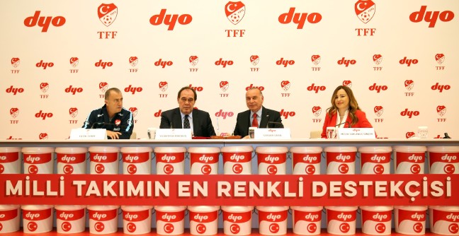 16-03/23/tff-dyo-imza-toreni-soldan-saga-fatih-terim-yildirim-demiroren-serdar-oran-melek-soklangic-dincer