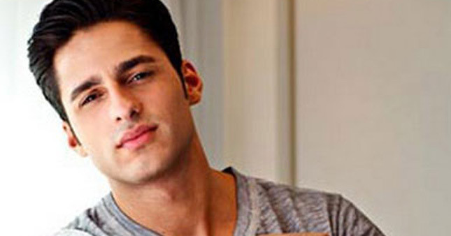 16-03/29/volkan-ekin-mert-daymaz-kimdir-nereli-kac-yasindabiyografisi-cilek-kokusu