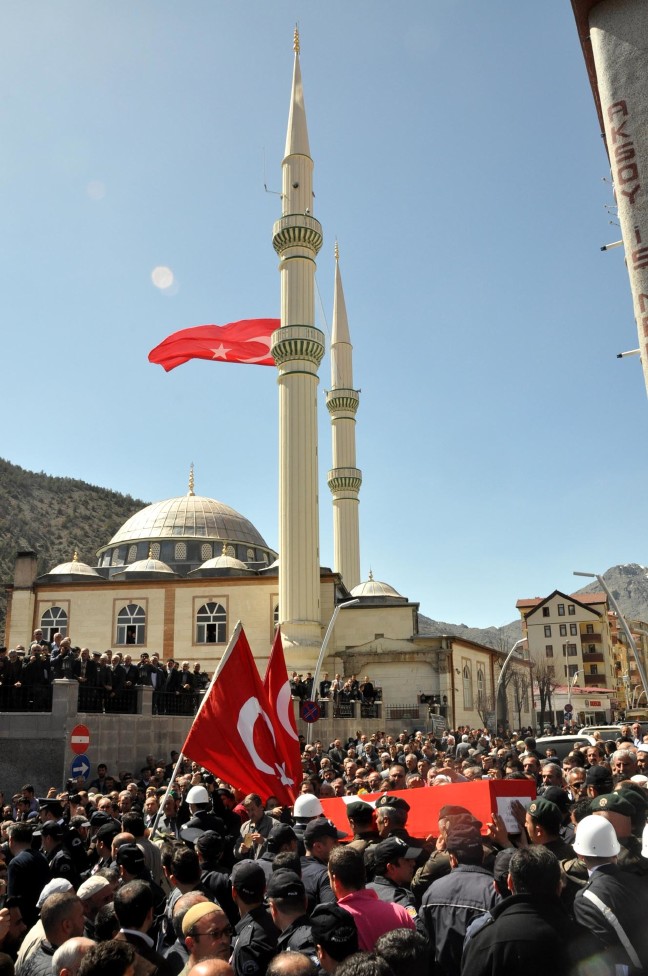 16-04/06/a76895d2d73df20f5e3772b316fbe7bd-1459947471