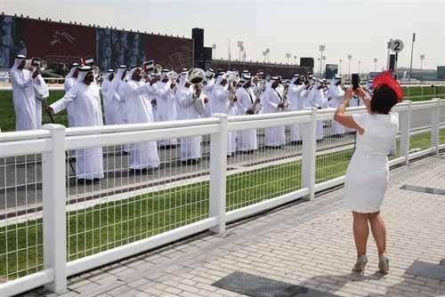 16-04/08/dubai-word-cup_00003-1460070471