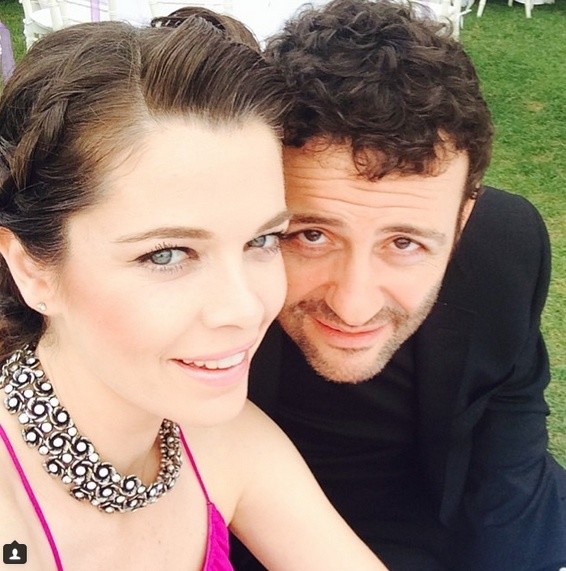 16-04/11/begum-kutuk-kocasi-erdil-yasaroglu