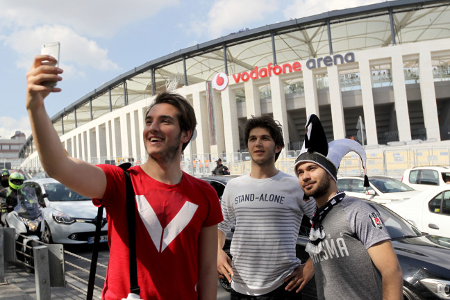 16-04/11/resimid_2715985-1460407099