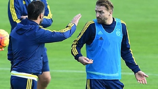 16-04/13/caner_erkin_ile_vitor_pereira_-3-_26174537756603243b223b