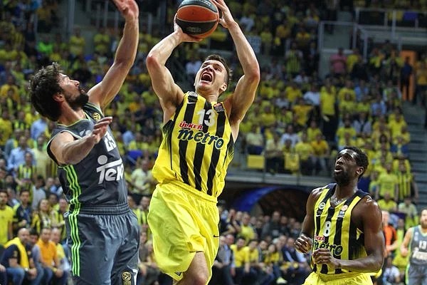 16-04/14/2016-04-14_225606