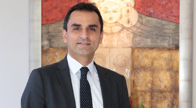 16-04/14/emre-hayretci_gorsel_m