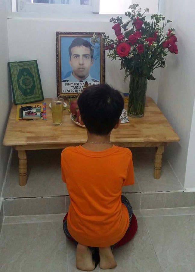 16-04/18/51f244302a463701a2feef44d288549f-1460982011