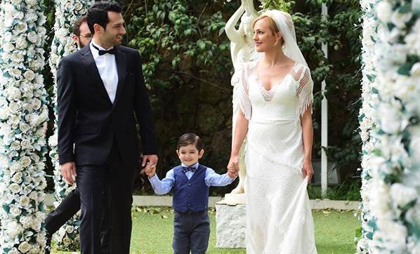 16-04/18/gelinlikle-veda-2112188