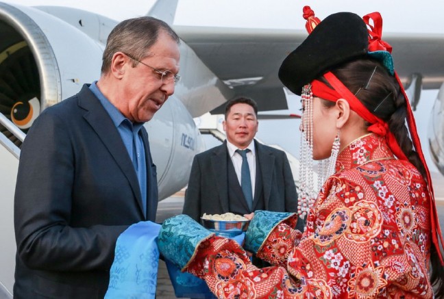 16-04/19/lavrov2-1461078016