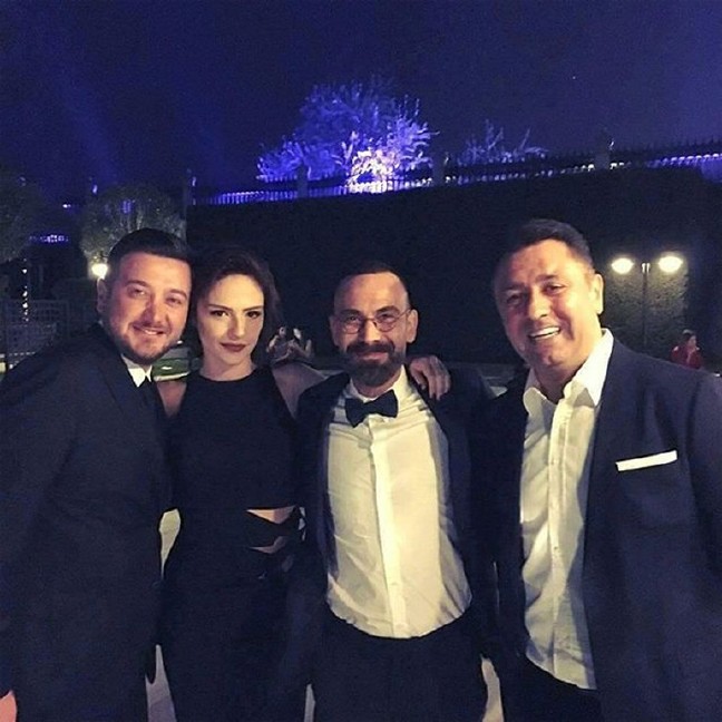 16-04/21/571861a918c773696ce52b49