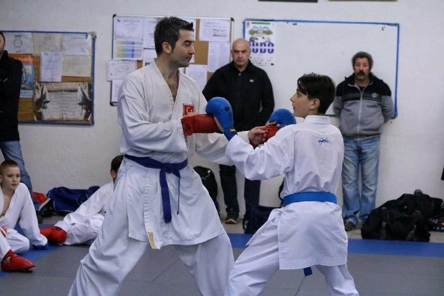 16-04/21/halun-alagas-seminer