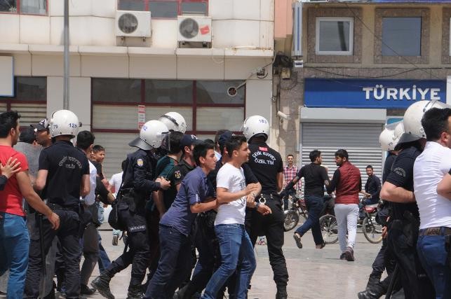 16-04/24/98bcf25f-de11-4728-b628-bcb9b62dddc0_17416625