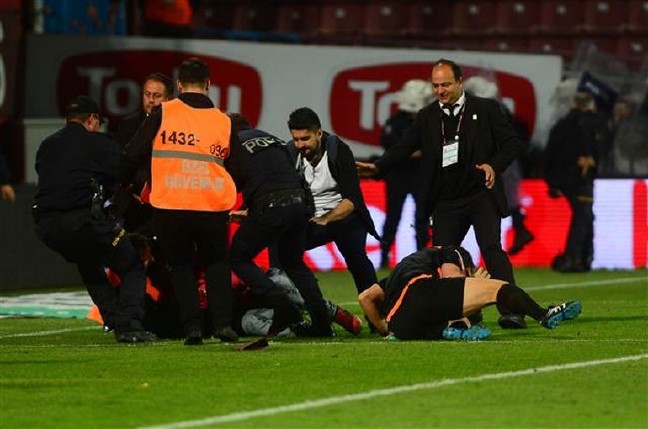 16-04/25/571d2d08c03c0e6b90823836-1461547041