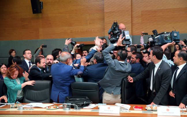 16-04/28/20160428_2_15885083_8440642