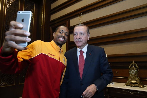 16-05/04/5728efd867b0a92f10f212e1